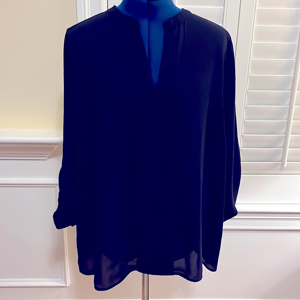 41 Hawthorn navy blouse